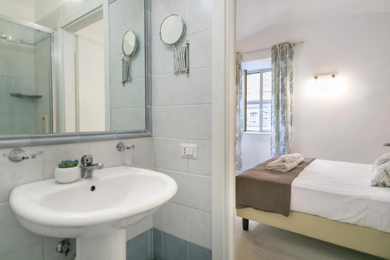 White Candia Guesthouse Rome Bed & Breakfast